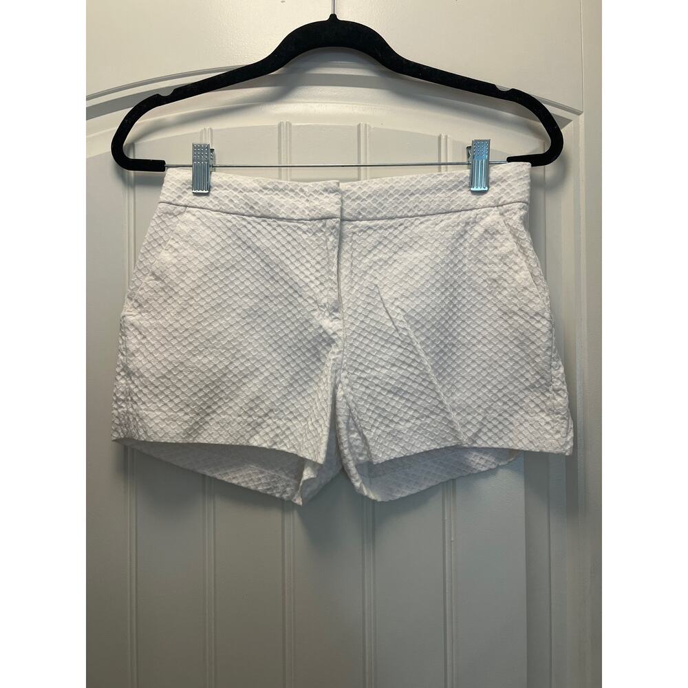 C Wonder Women’s Mid Rise Lightweight Soft Textured Casual Shorts Size 2‎ White